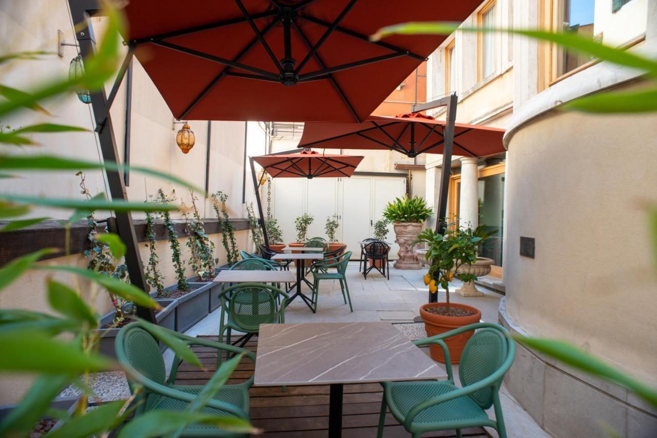 Frühstückspension Palazzina Fortuny 3*