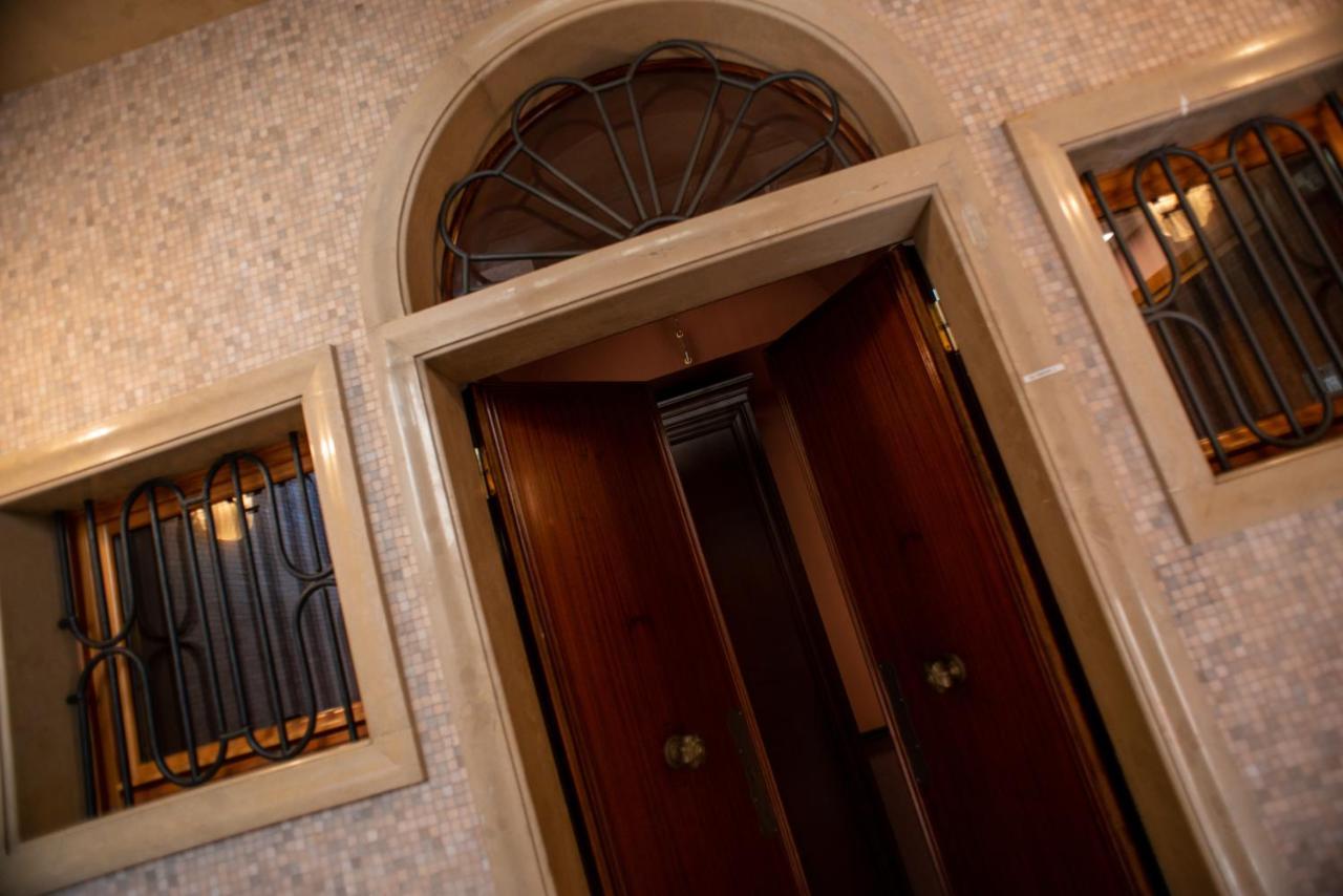 Palazzina Fortuny Alojamento de Acomodação e Pequeno-almoço 3*